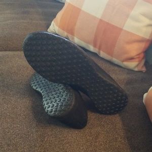 Skechers Shoes - Sketchers air-cooled memory foam 8.5 Skechers Shoes - Sketchers air-cooled memory foam 8.5